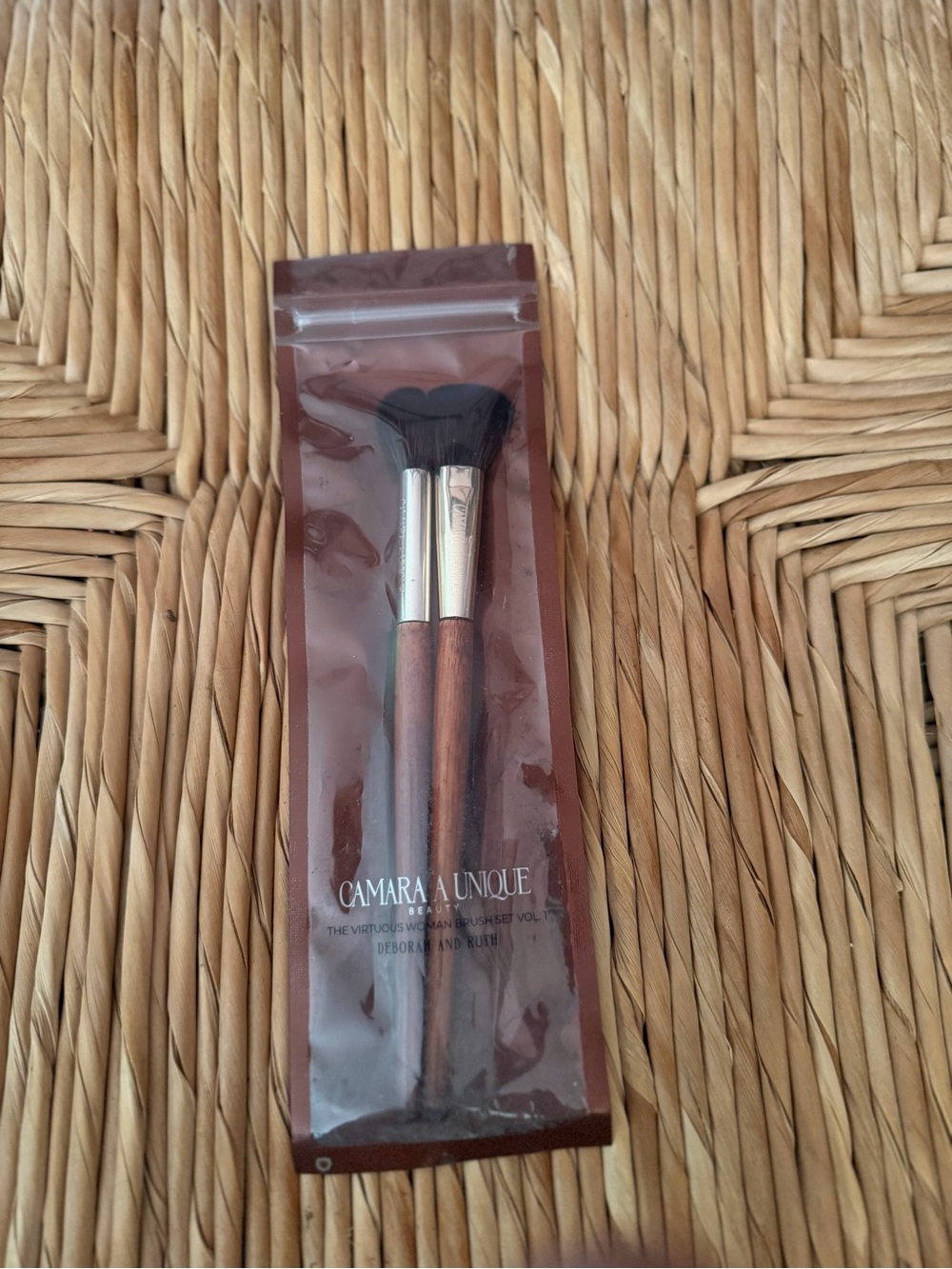 Camara Aunique Beauty Brushes volume 1 - Set of 2
